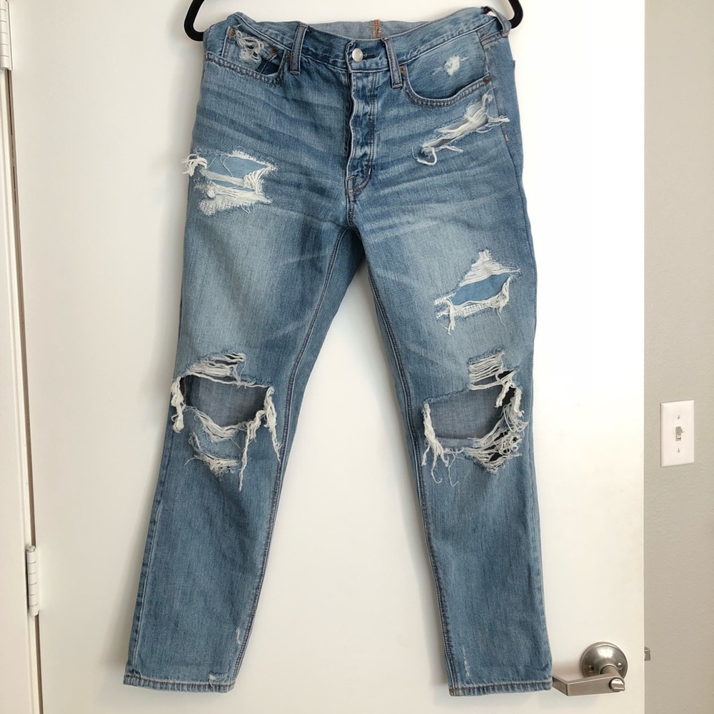 American Eagle Vintage Hi-Rise jeans